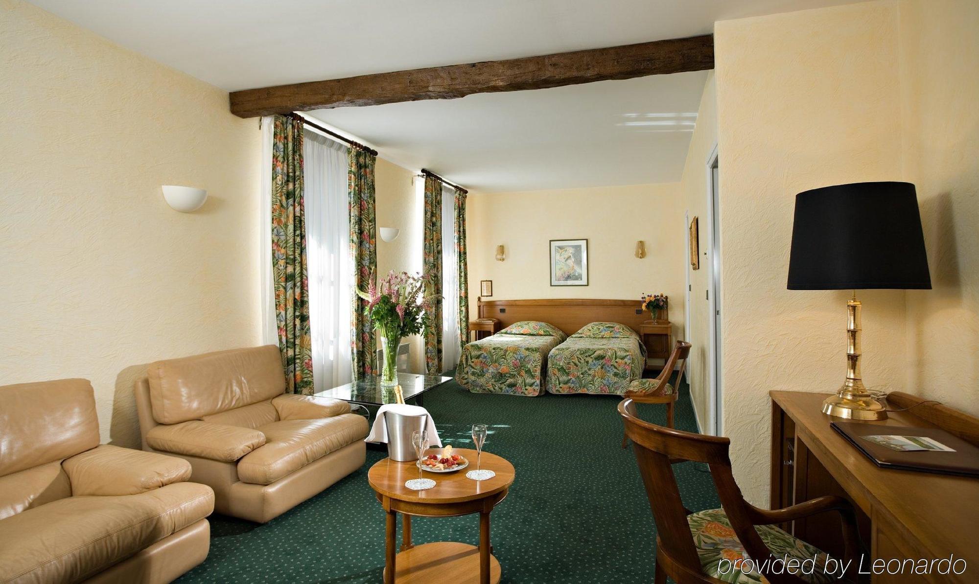 Hotel Les Ursulines Autun Ruang foto