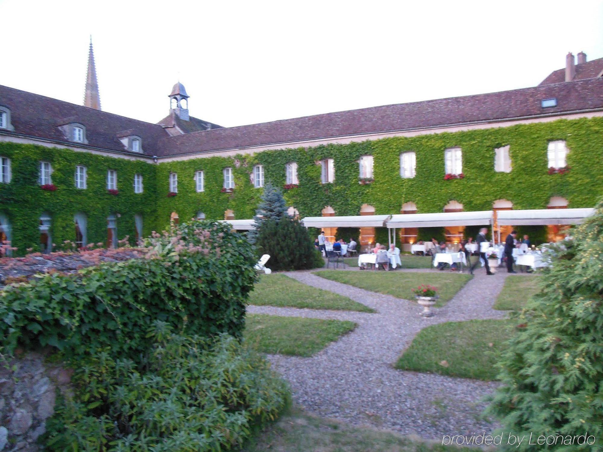 Hotel Les Ursulines Autun Bagian luar foto