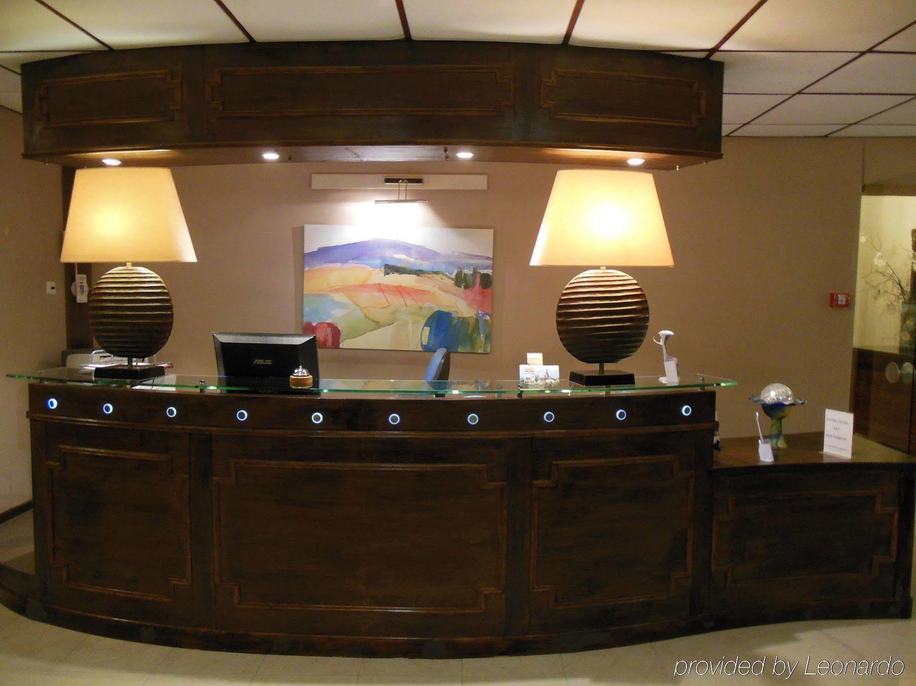 Hotel Les Ursulines Autun Bagian luar foto
