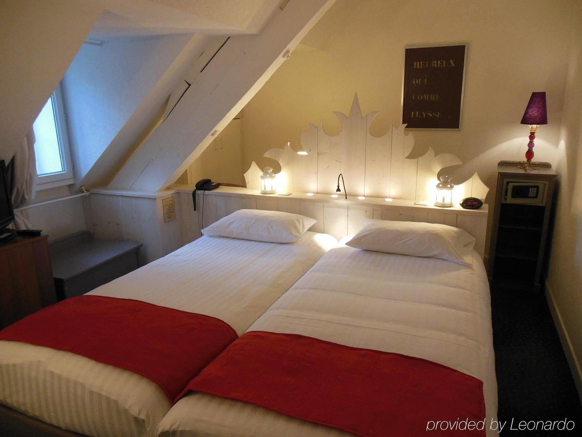 Hotel Les Ursulines Autun Bagian luar foto