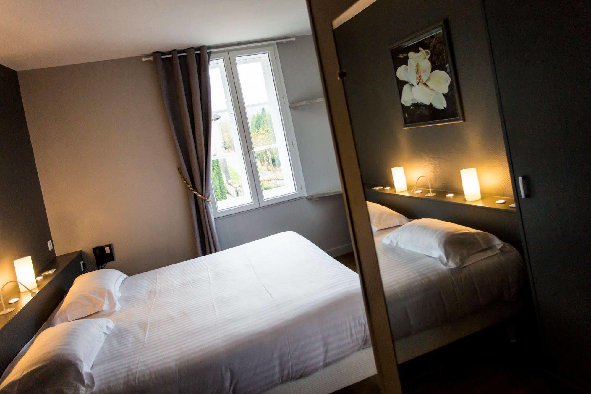 Hotel Les Ursulines Autun Bagian luar foto