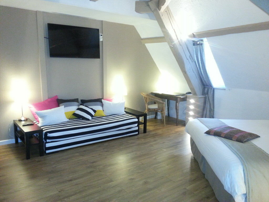 Hotel Les Ursulines Autun Bagian luar foto