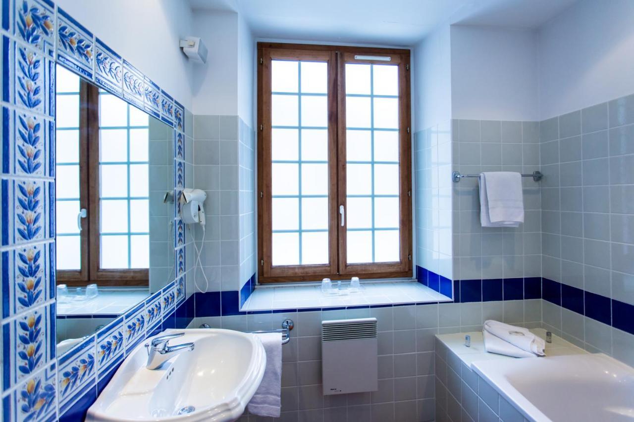 Hotel Les Ursulines Autun Bagian luar foto